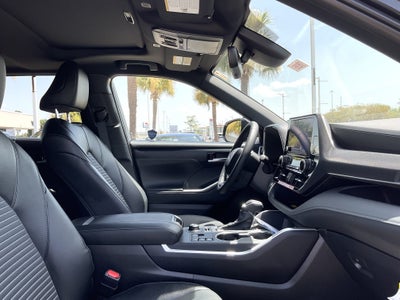 2026 Toyota Highlander XSE