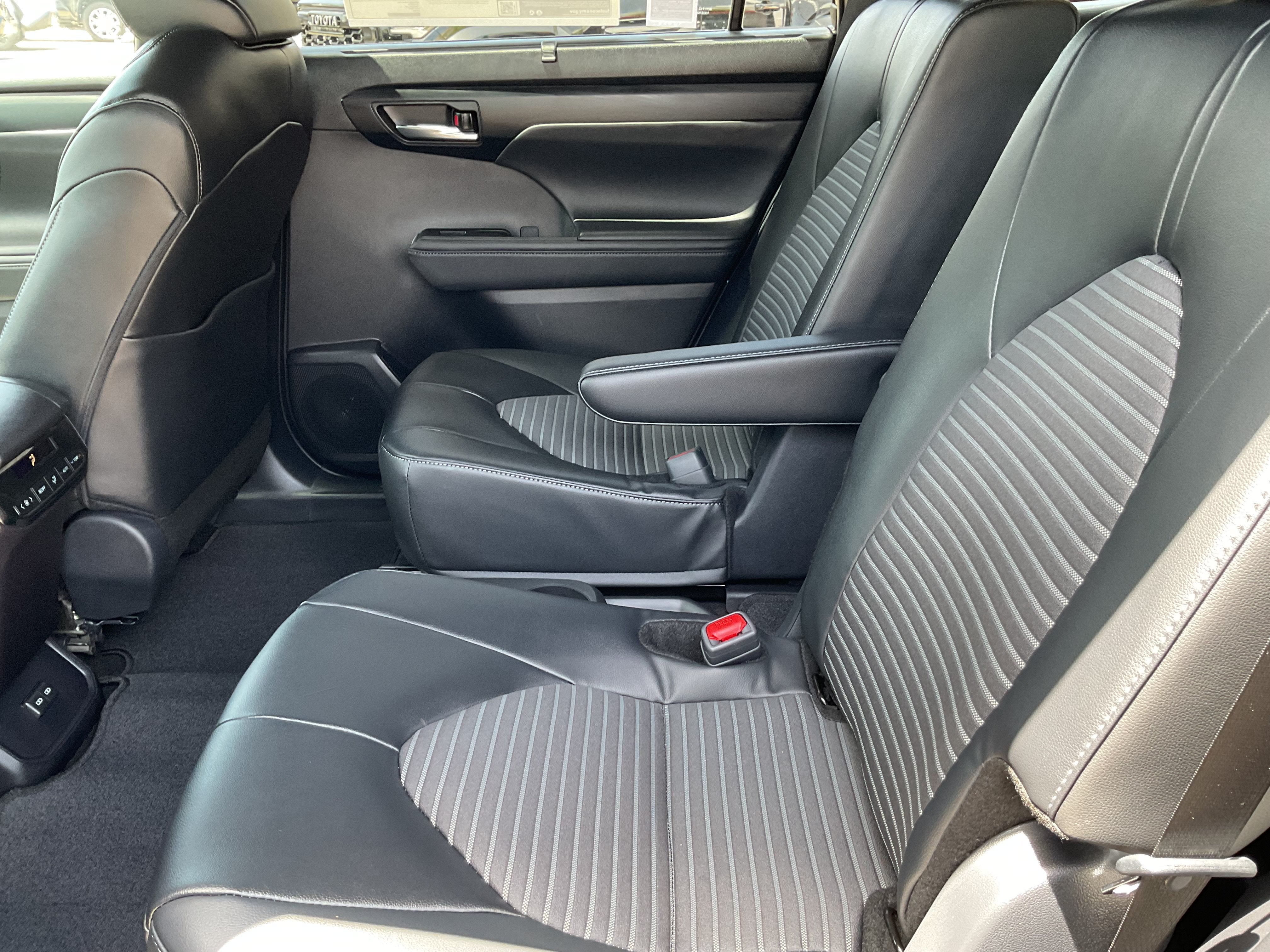 2026 Toyota Highlander XSE