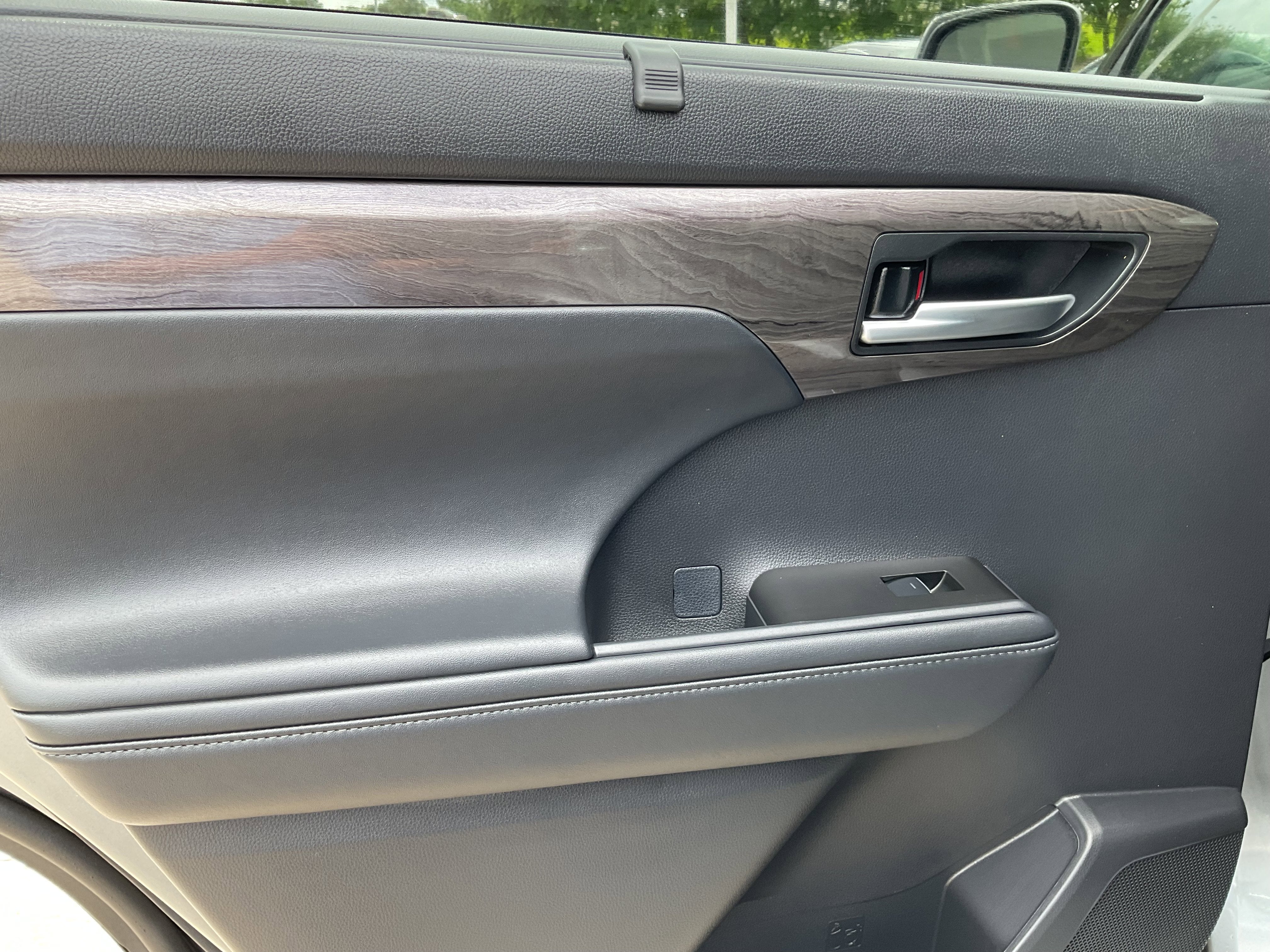 2026 Toyota Highlander Hybrid Hybrid Limited