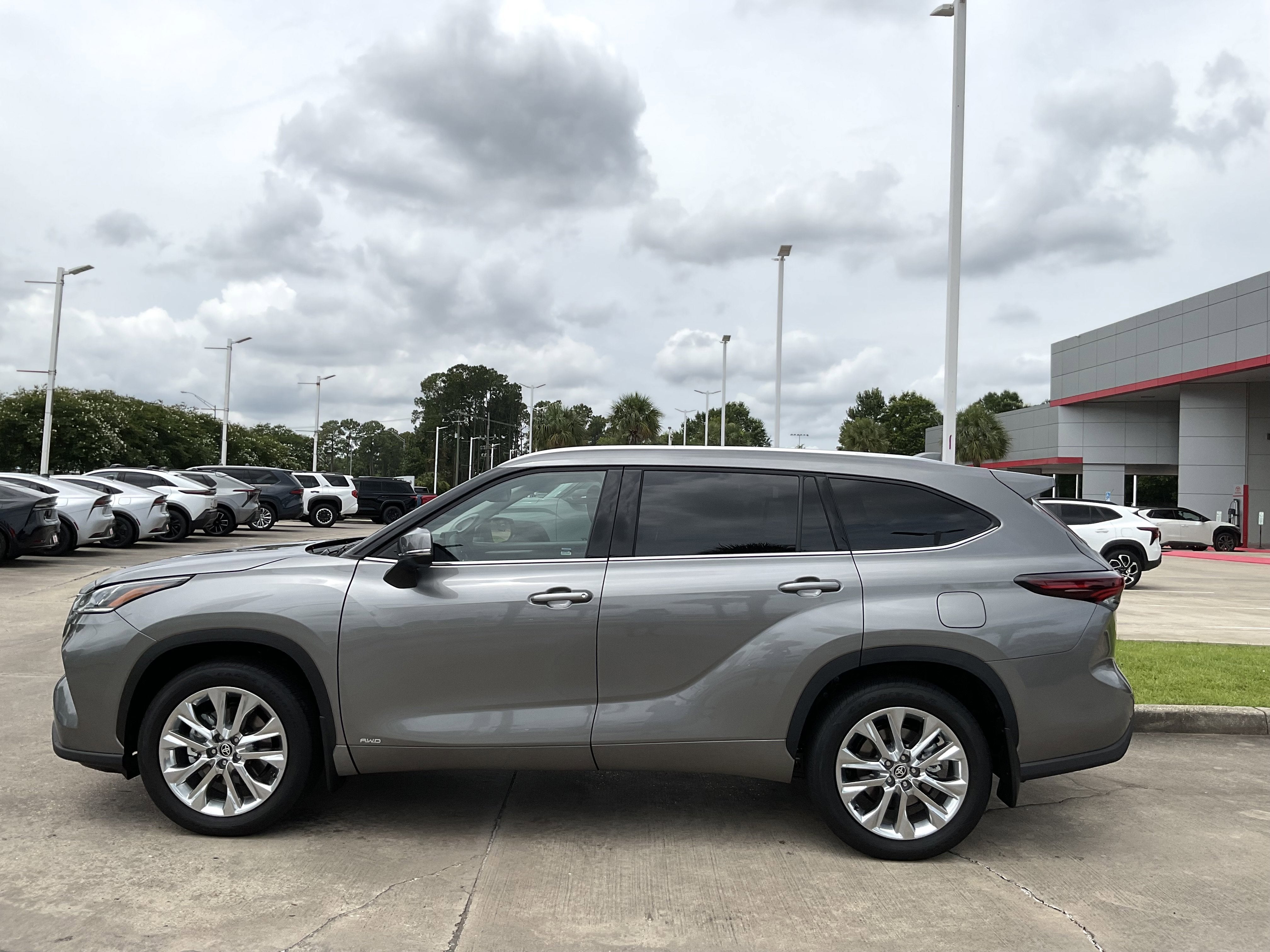 2026 Toyota Highlander Hybrid Hybrid Limited