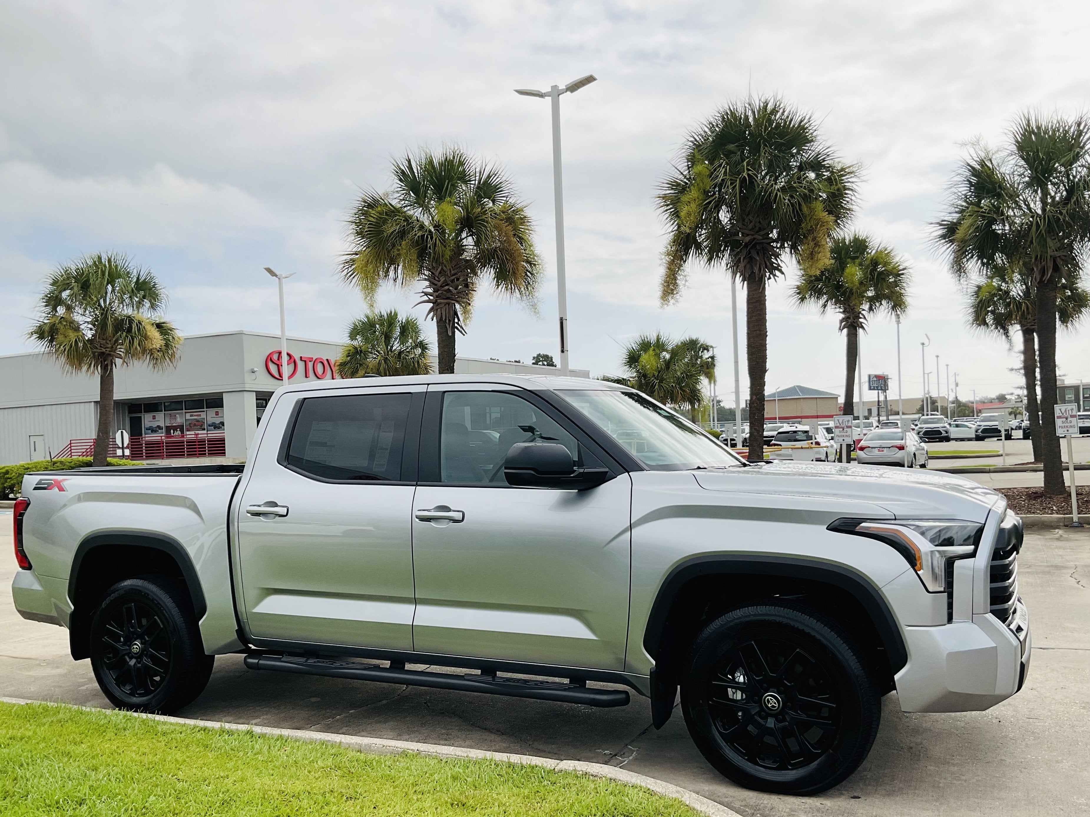 2026 Toyota Tundra 4WD SR5