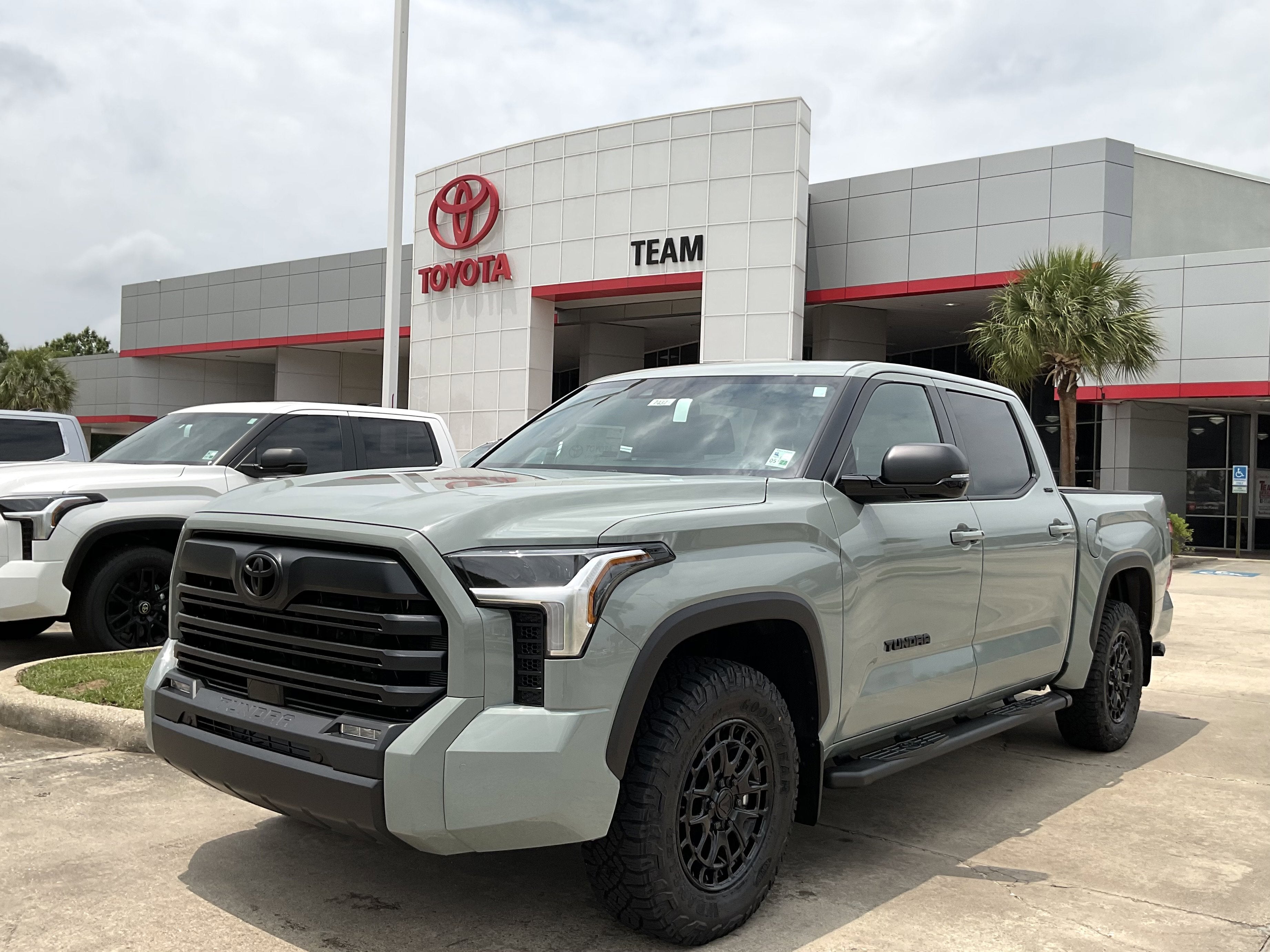 2026 Toyota Tundra 4WD SR5