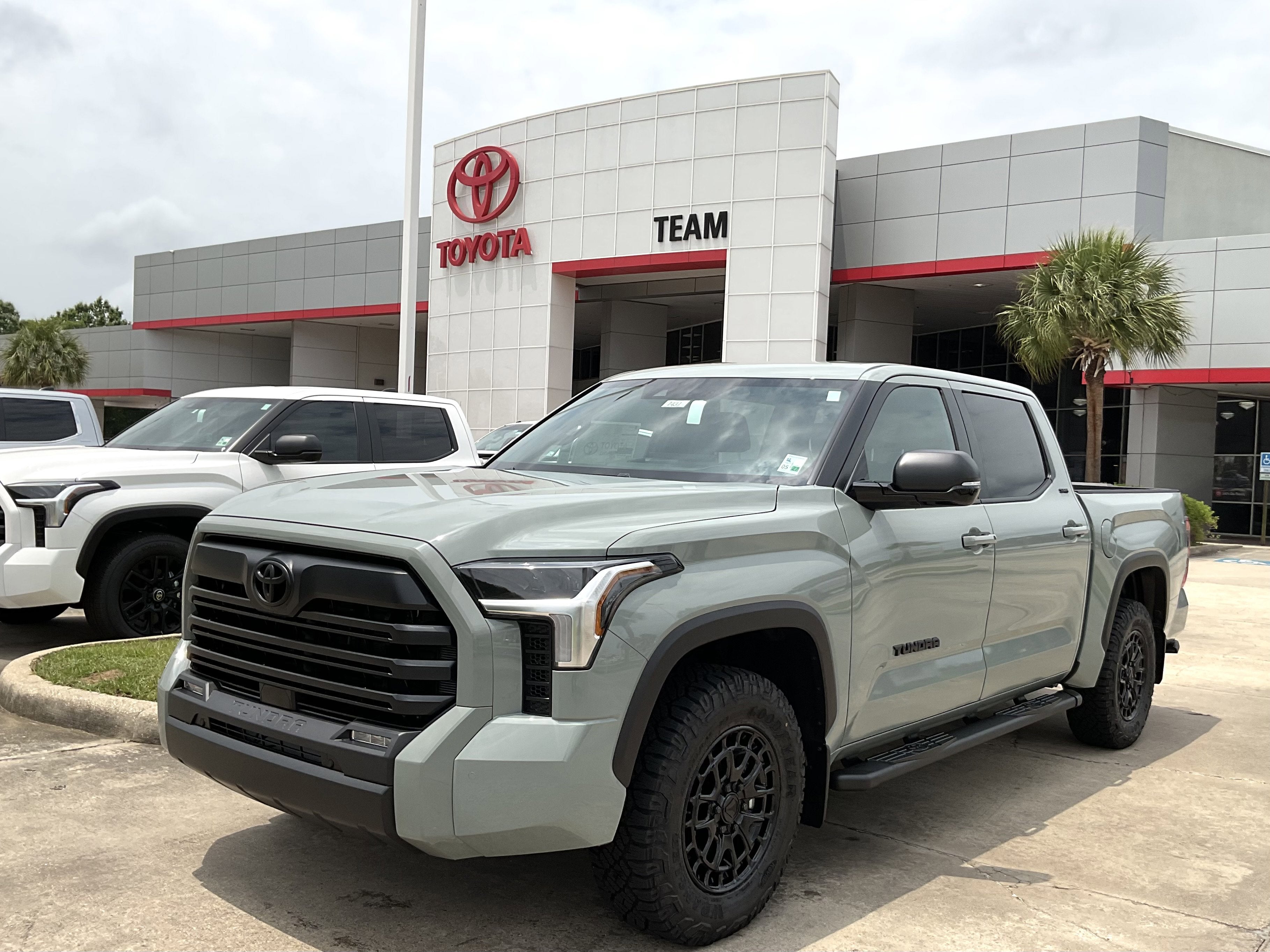 2026 Toyota Tundra 4WD SR5