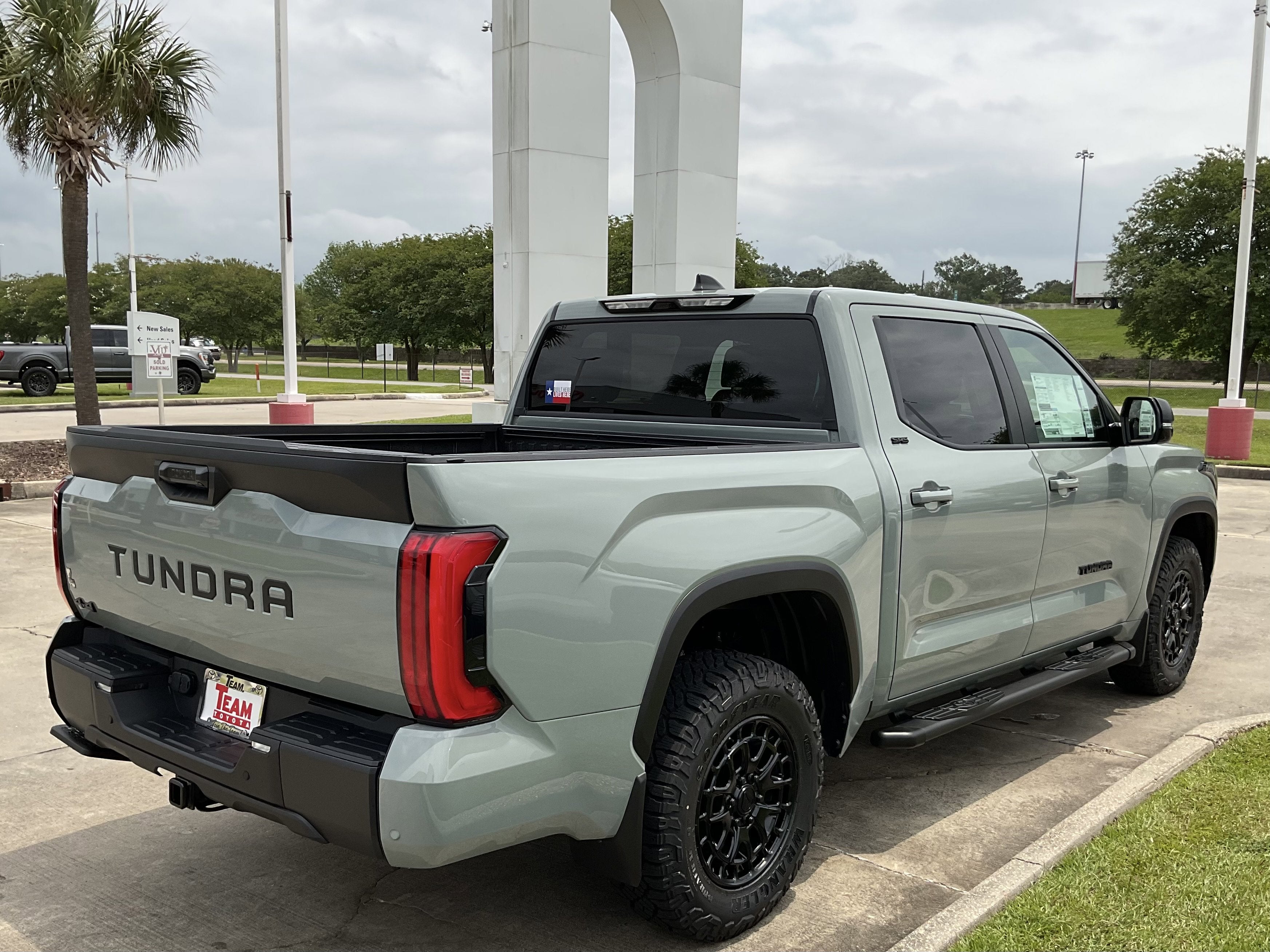 2026 Toyota Tundra 4WD SR5