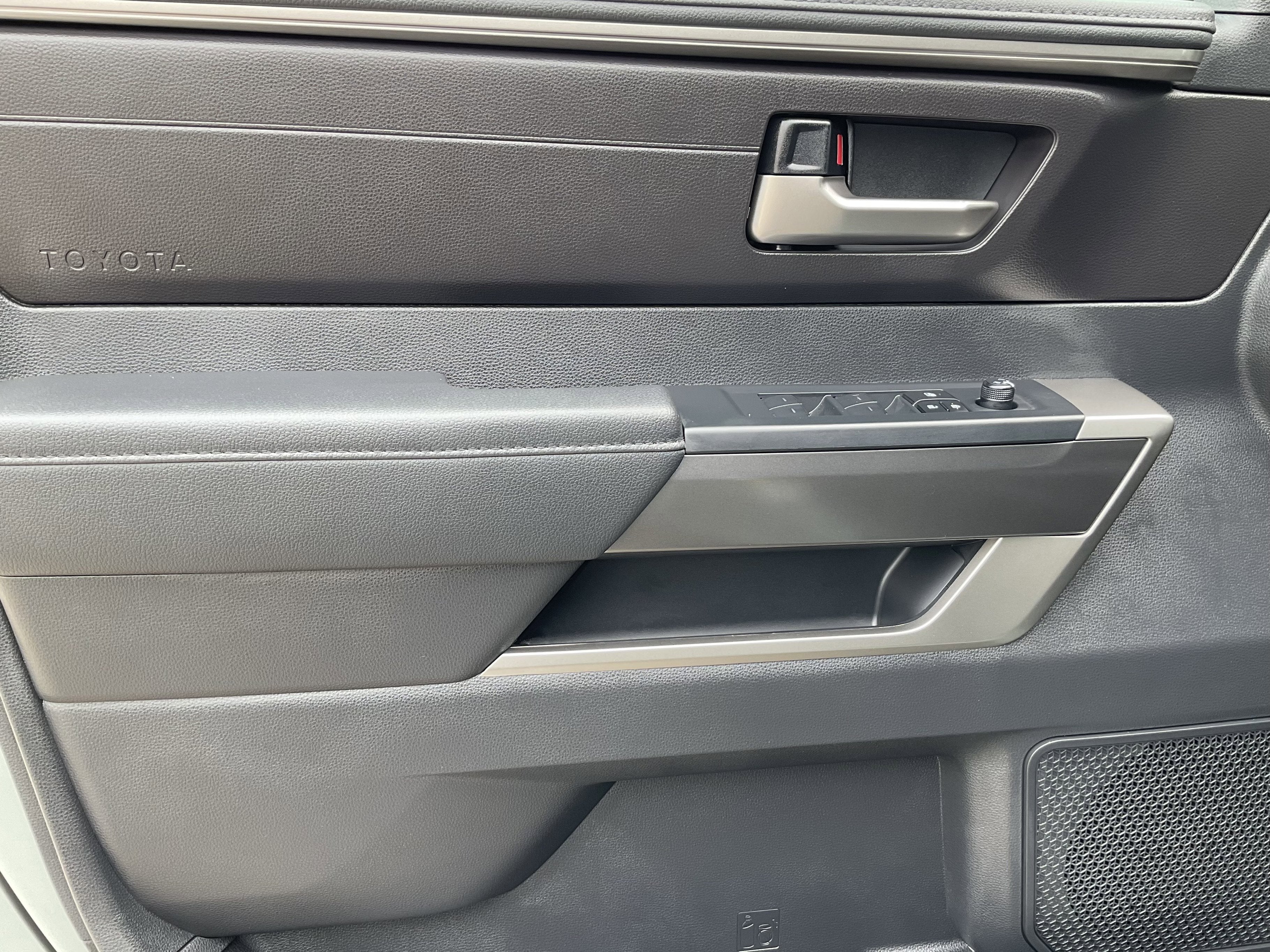 2026 Toyota Tundra 4WD SR5