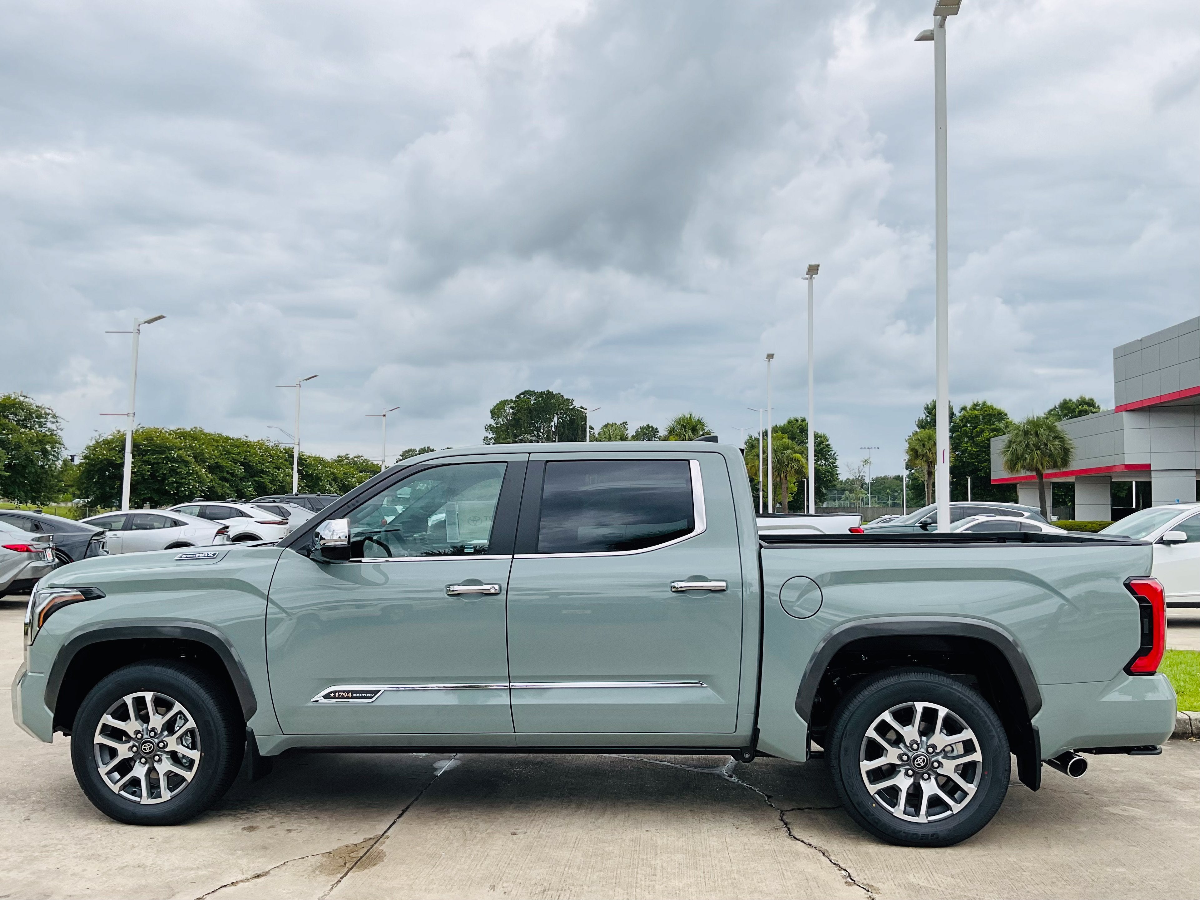 2026 Toyota Tundra i-FORCE MAX 1794 Edition i-FORCE MAX