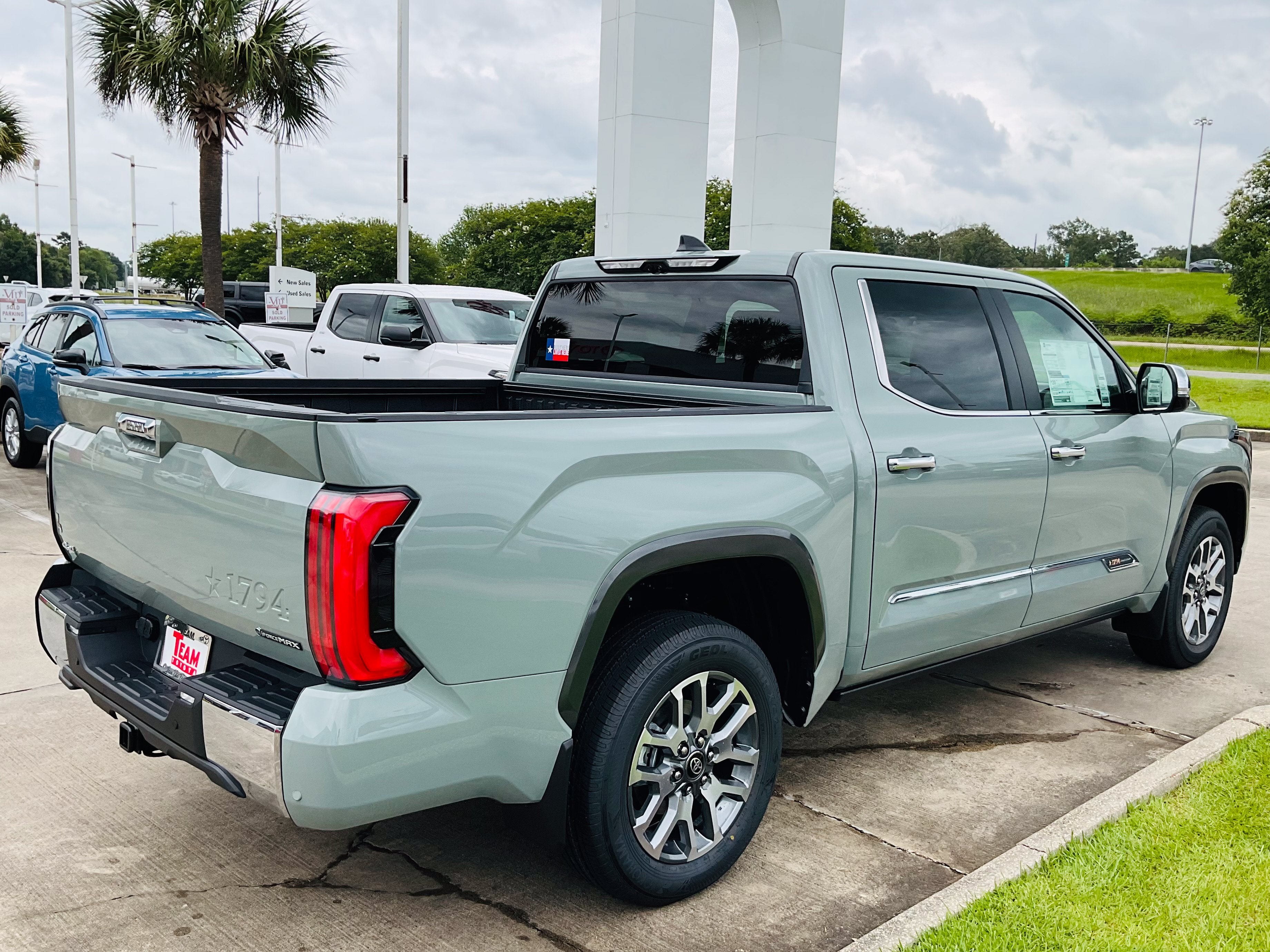 2026 Toyota Tundra i-FORCE MAX 1794 Edition i-FORCE MAX