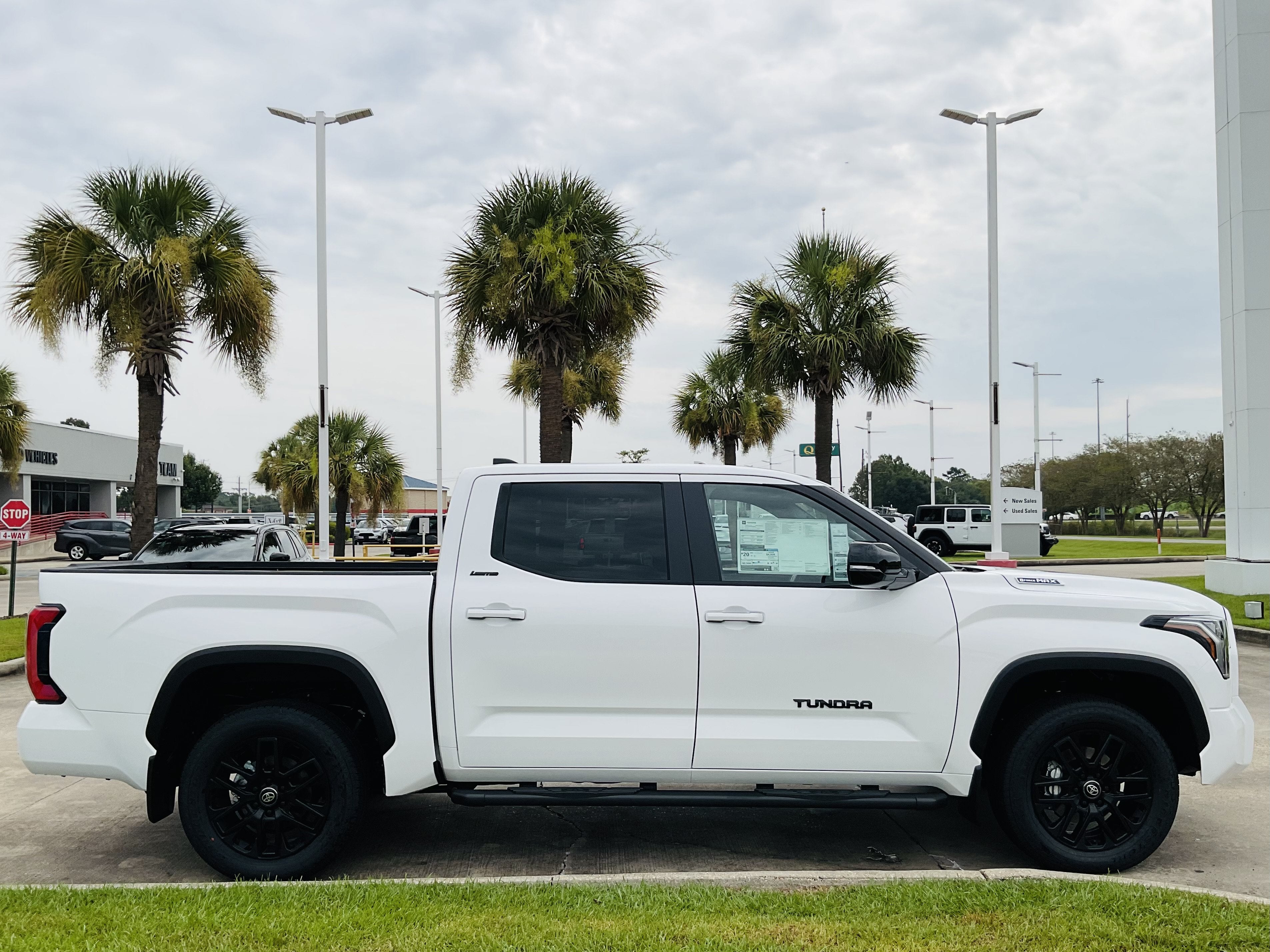 2026 Toyota Tundra i-FORCE MAX Limited i-FORCE MAX