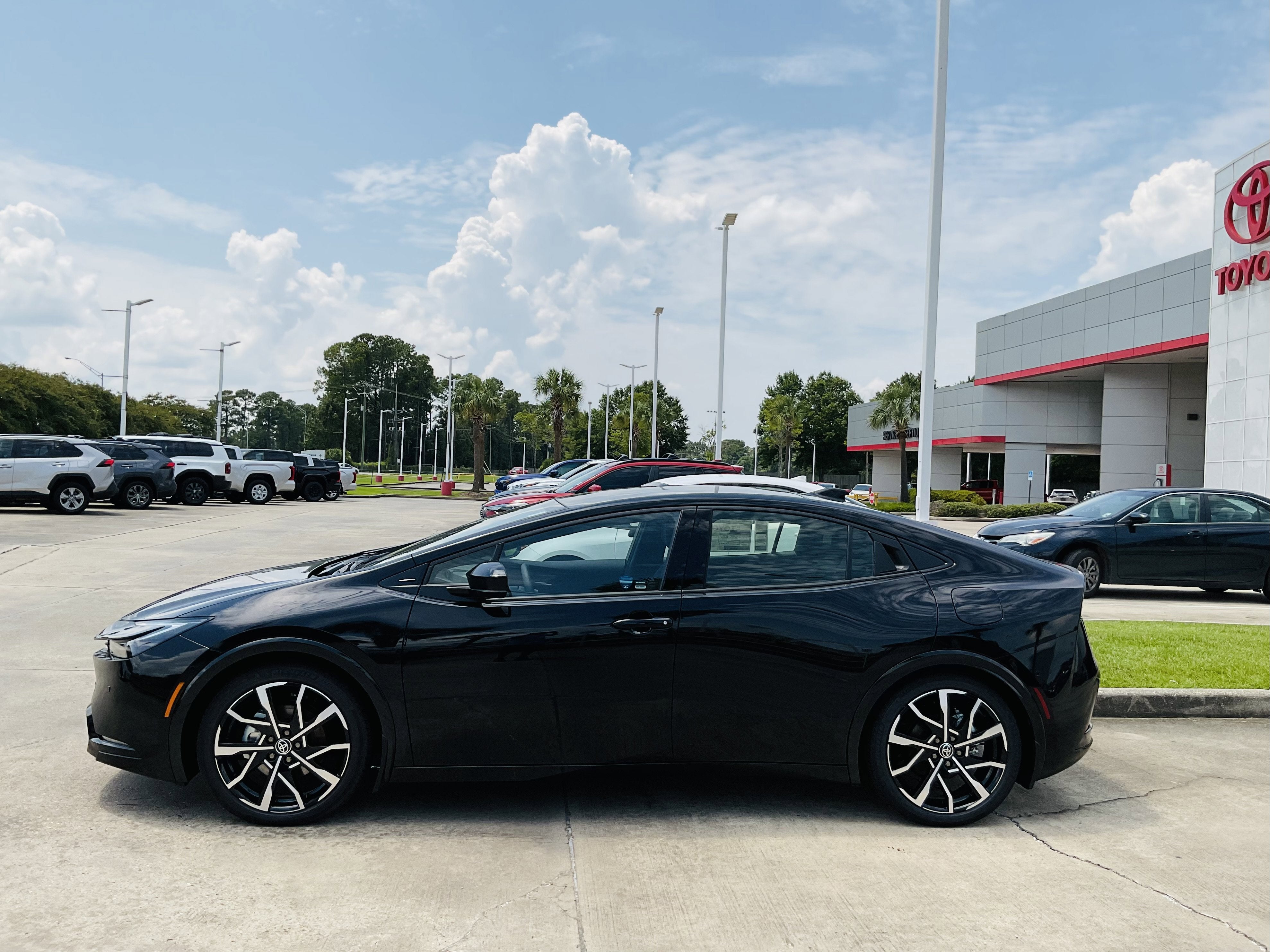 2025 Toyota Prius Plug-in Hybrid XSE Premium