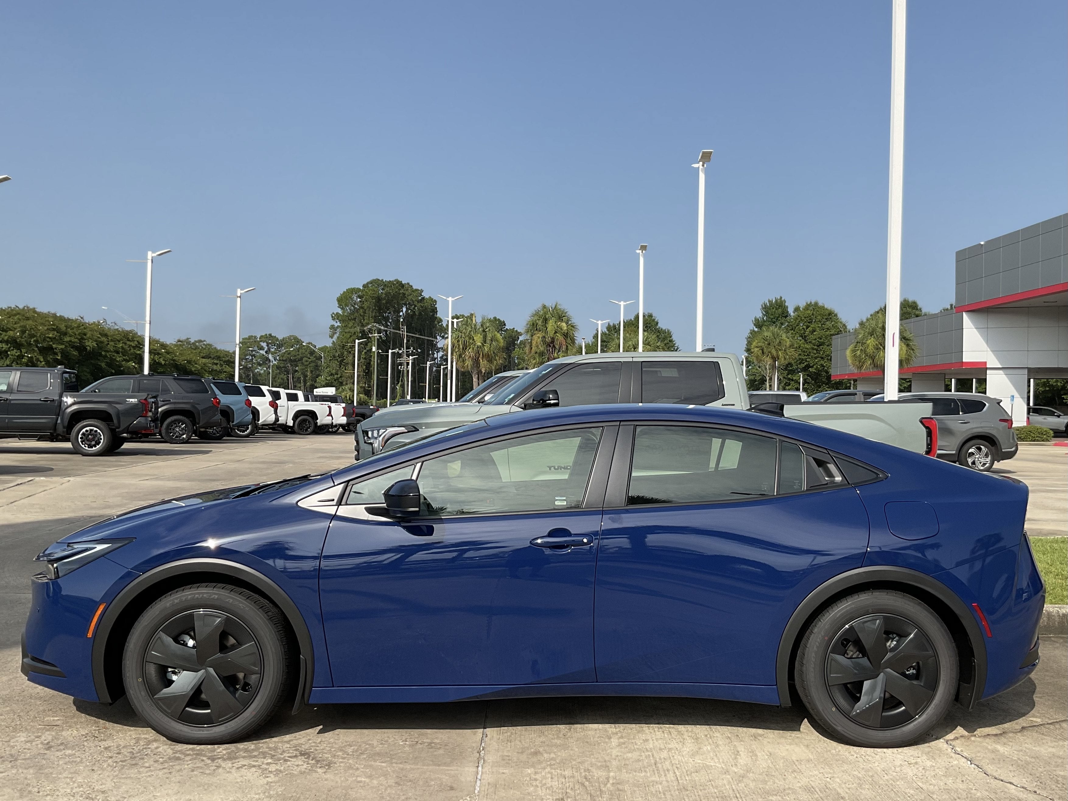 2026 Toyota Prius Plug-in Hybrid SE