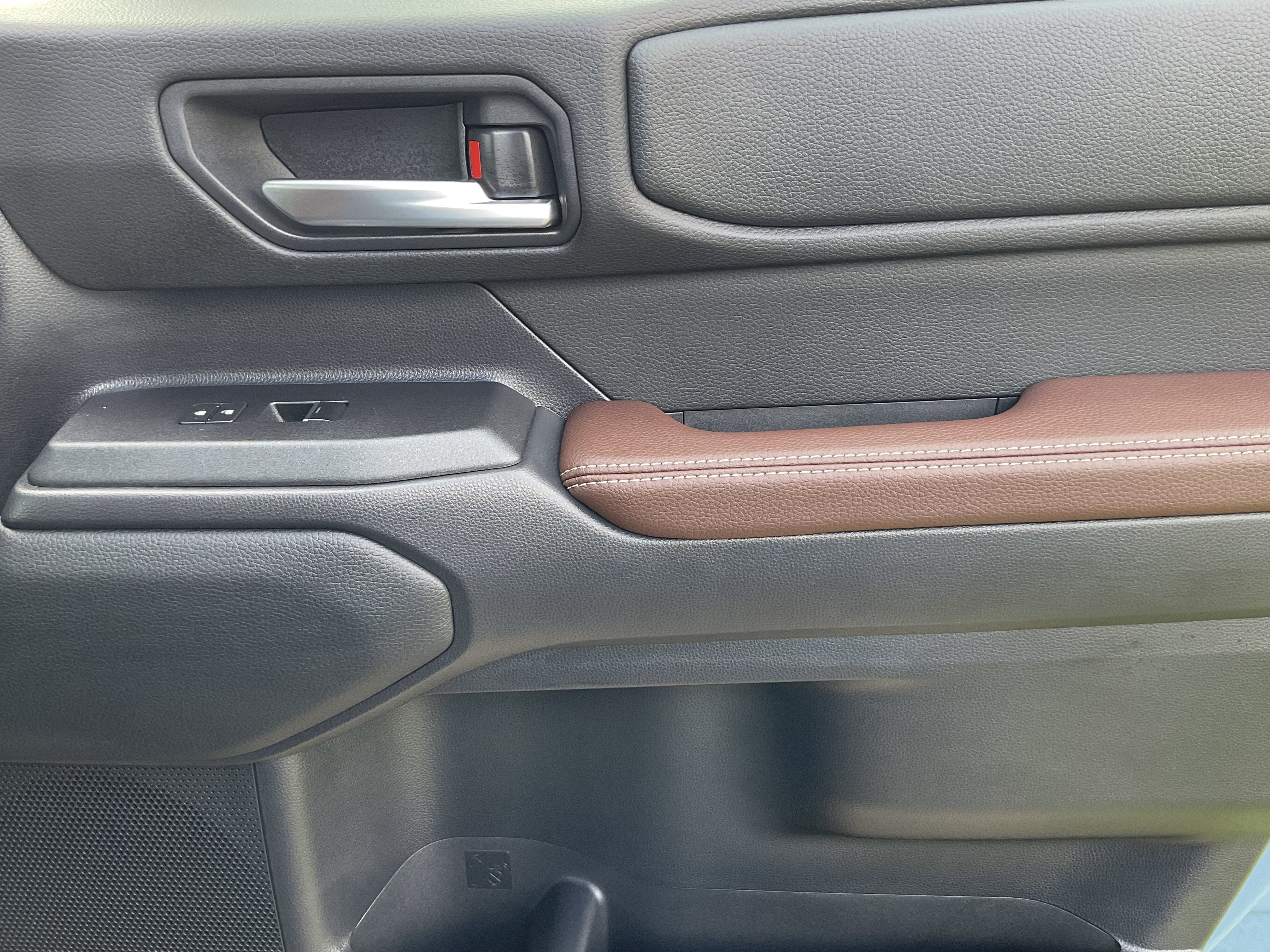 2027 Toyota Land Cruiser 4WD (Natl)