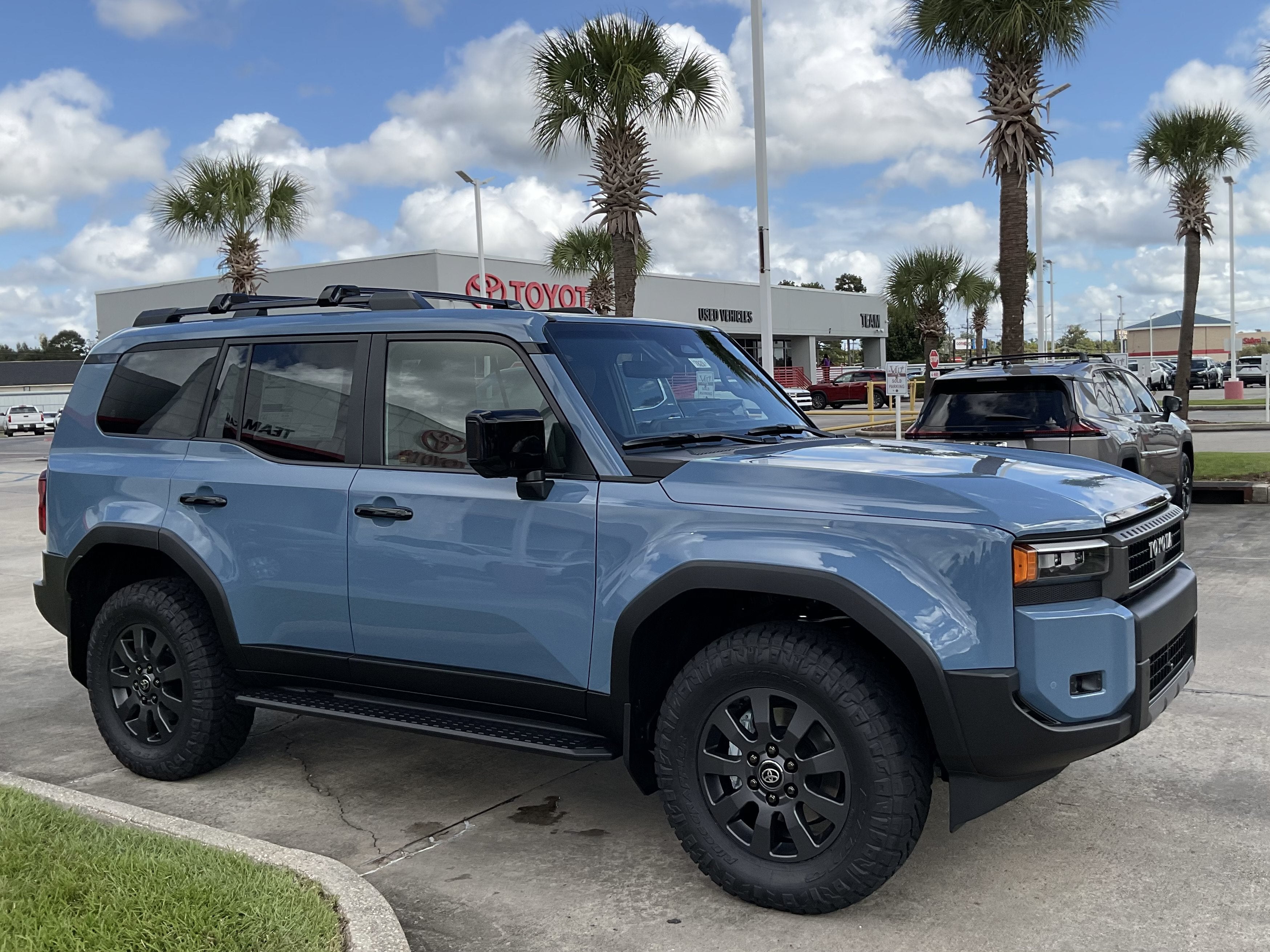 2027 Toyota Land Cruiser 4WD (Natl)