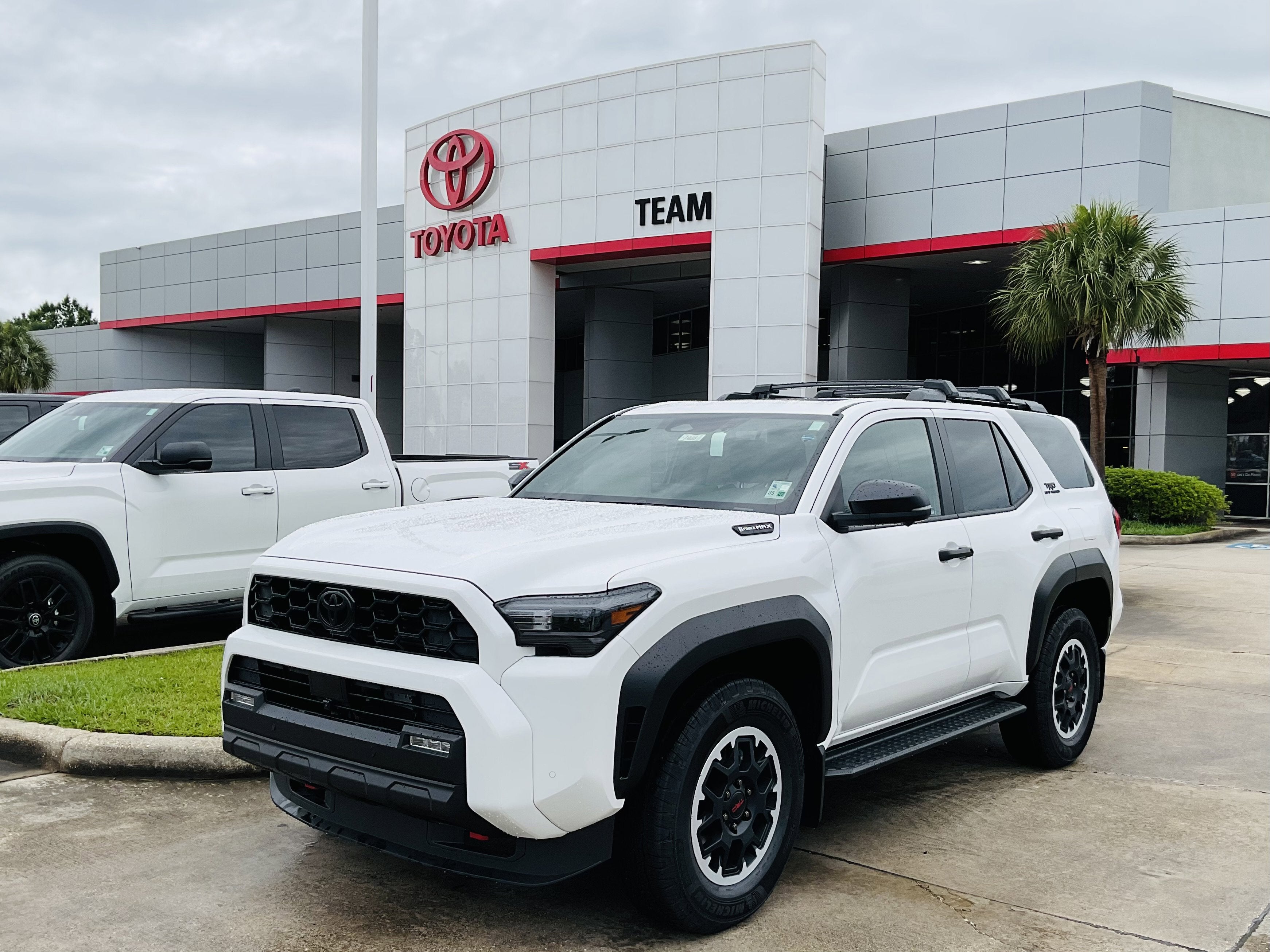 2026 Toyota 4Runner i-FORCE MAX TRD Off-Road Premium i-FORCE MAX