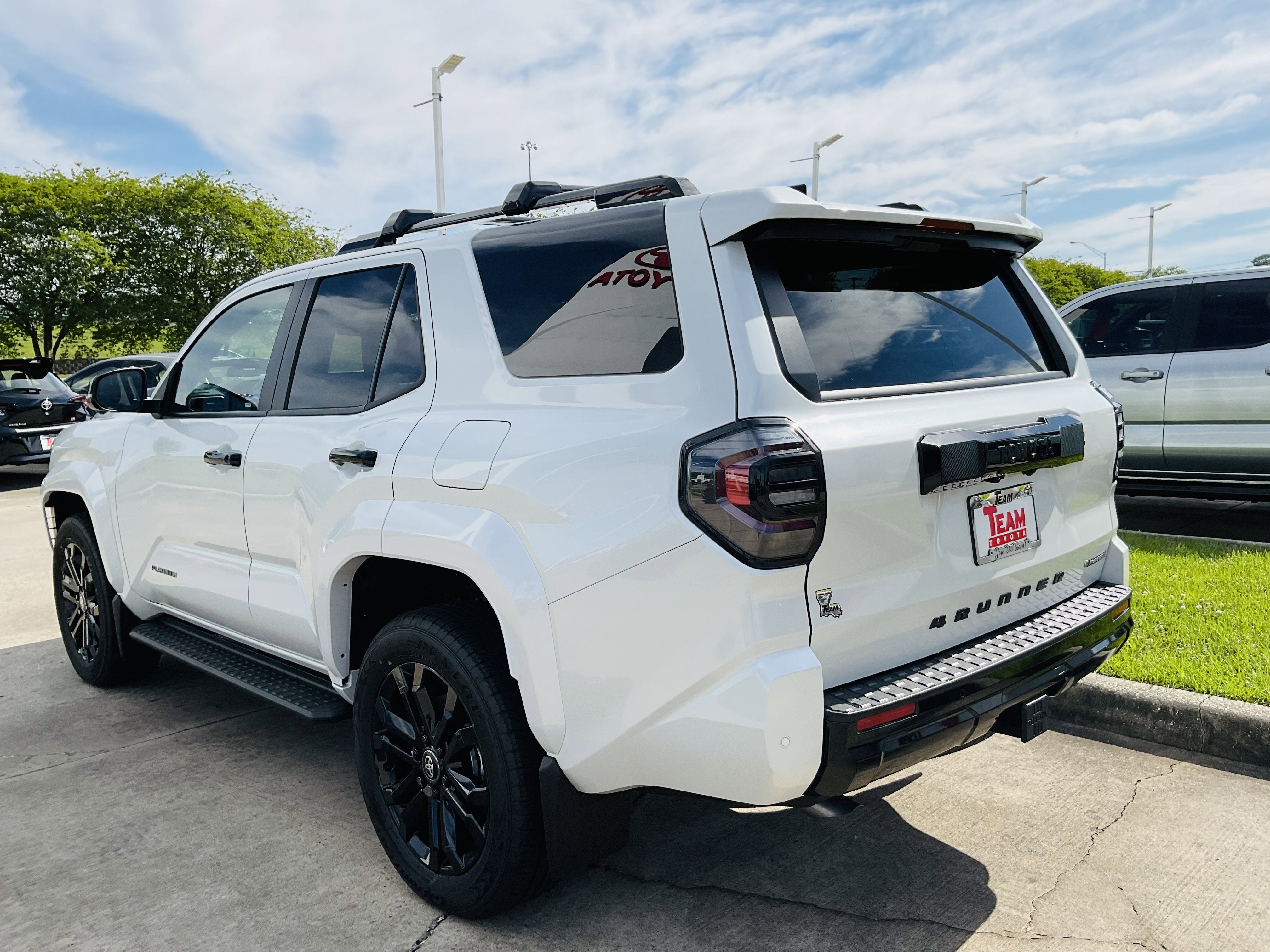 2026 Toyota 4Runner Hybrid Platinum