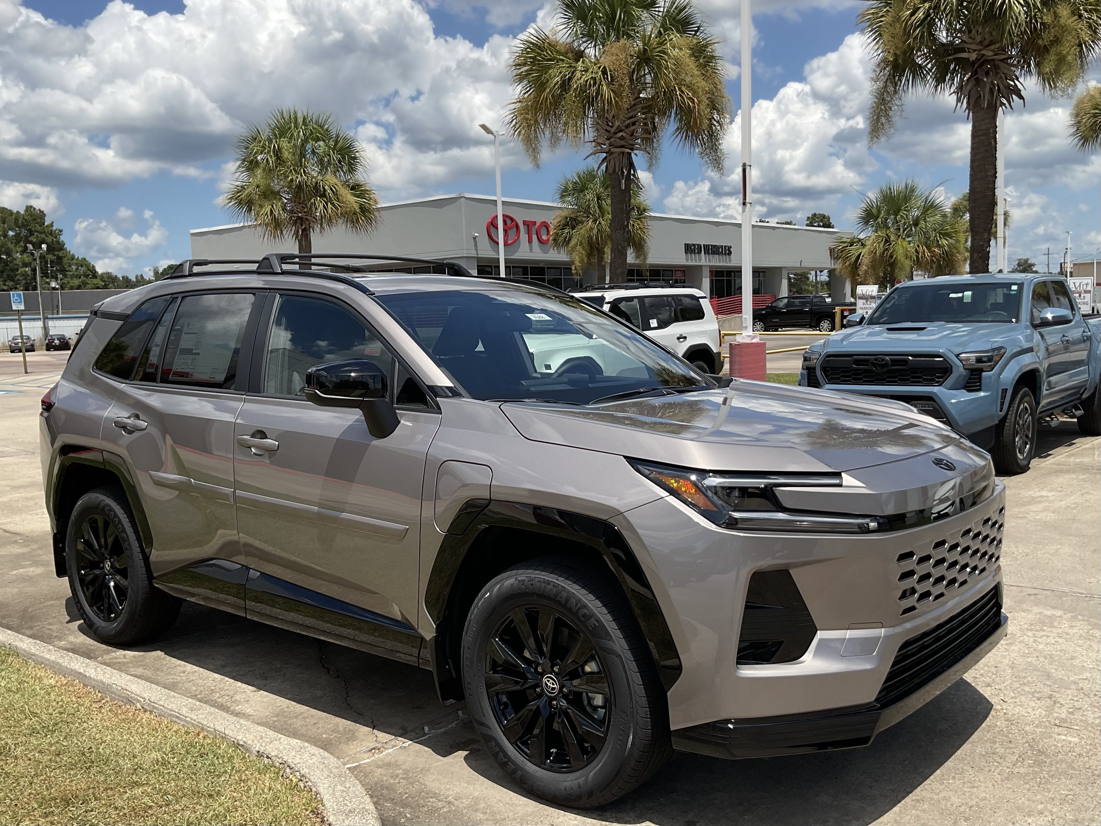 2026 Toyota RAV4 Plug-In Hybrid SE