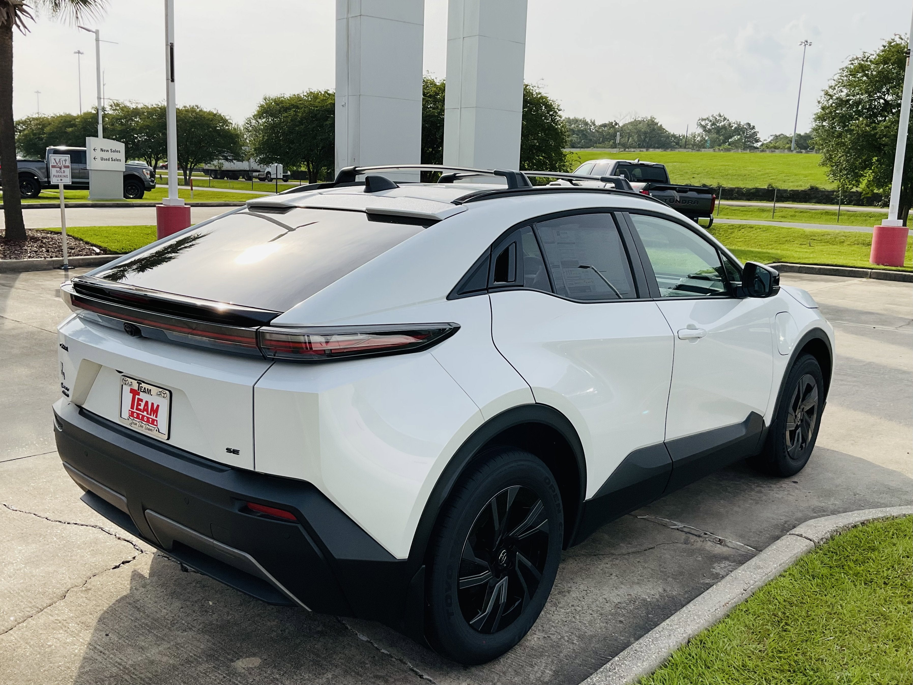 2026 Toyota C-HR SE
