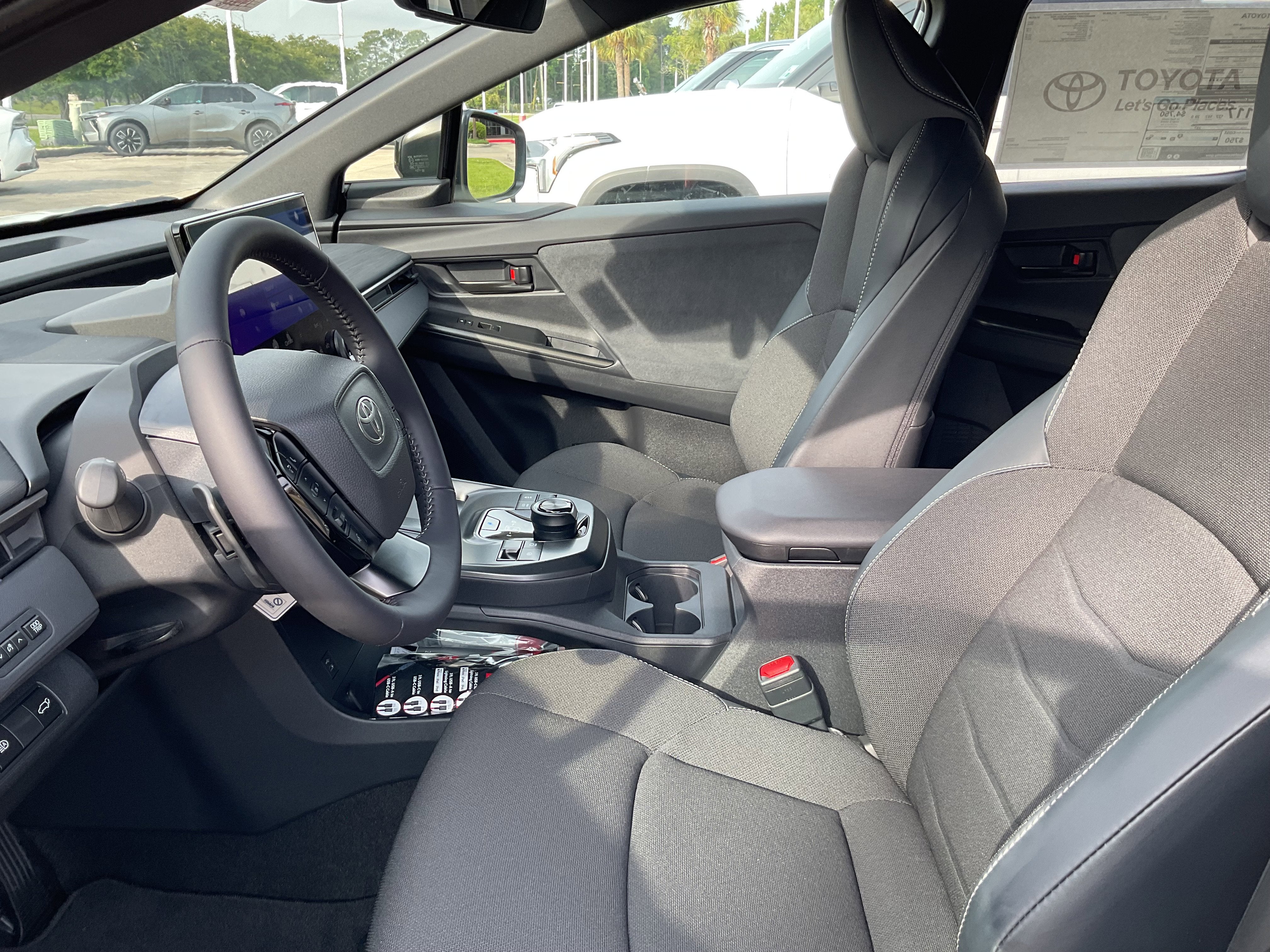 2026 Toyota C-HR SE