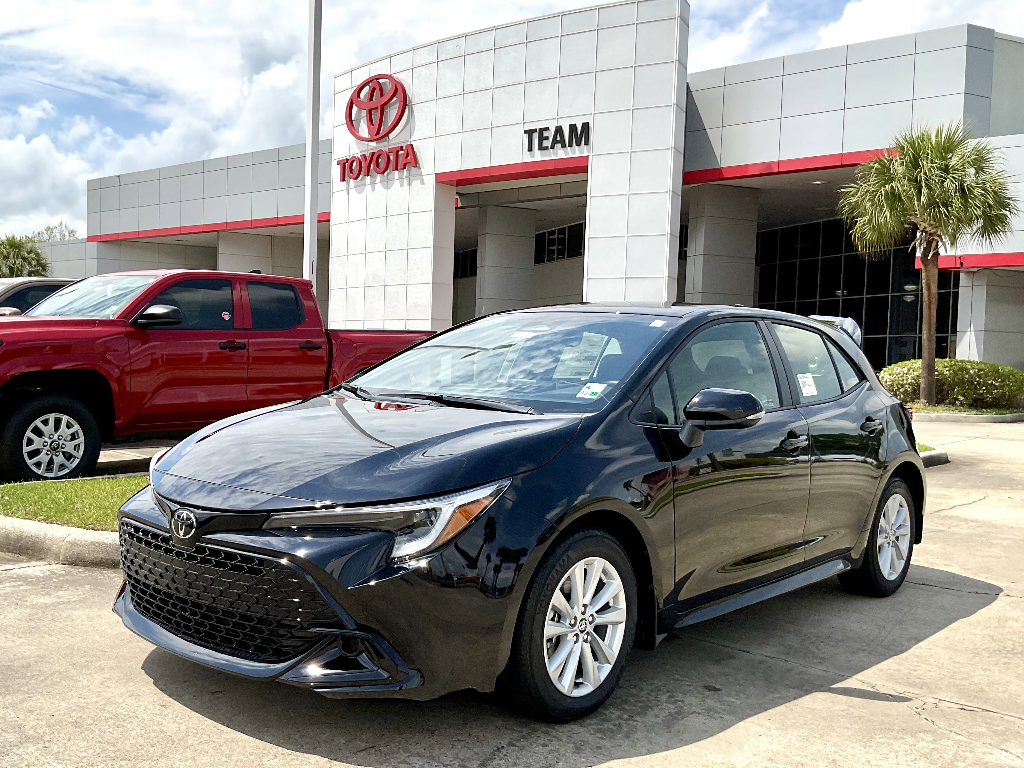 2026 Toyota Corolla Hatchback SE