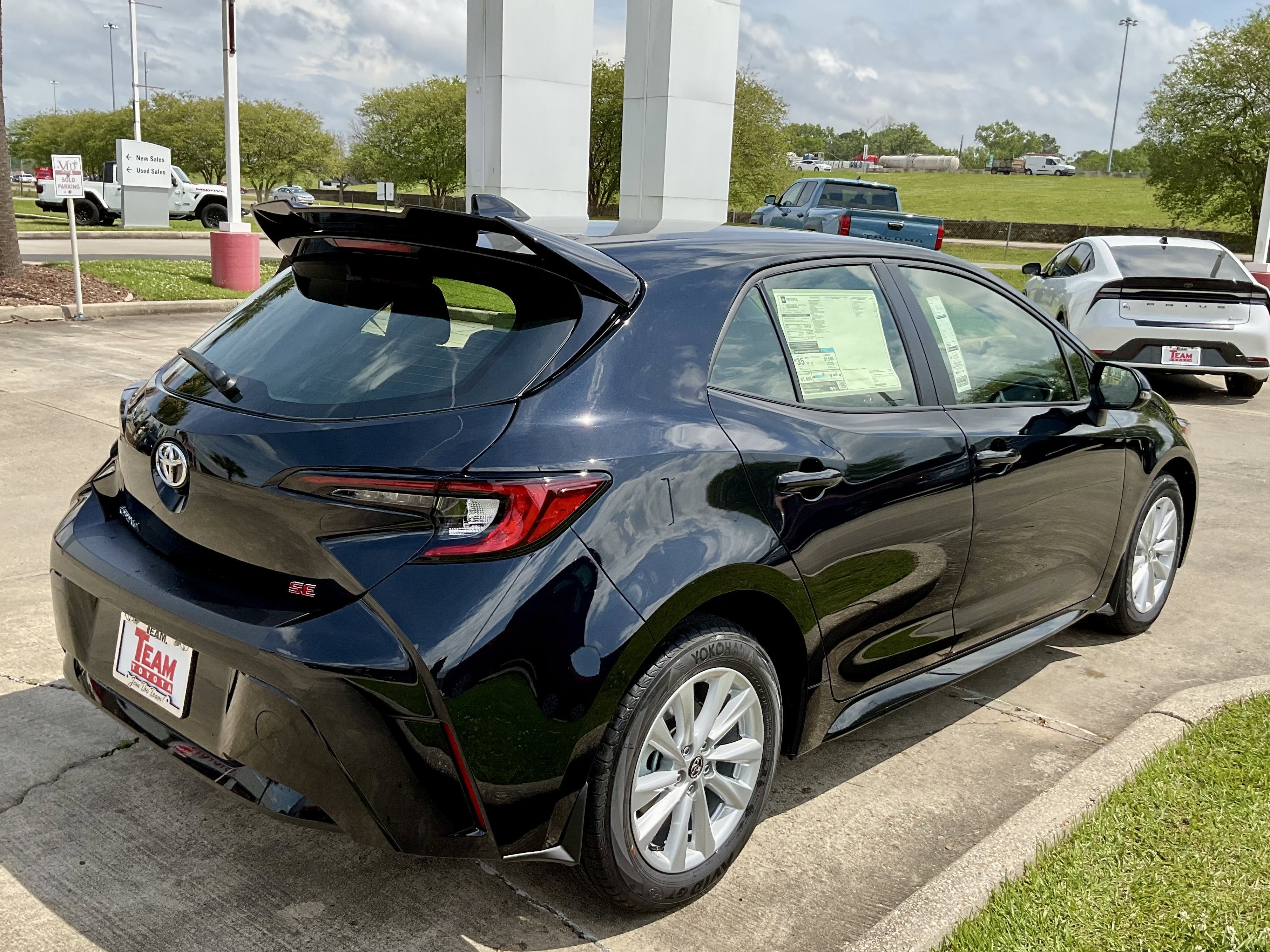 2026 Toyota Corolla Hatchback SE