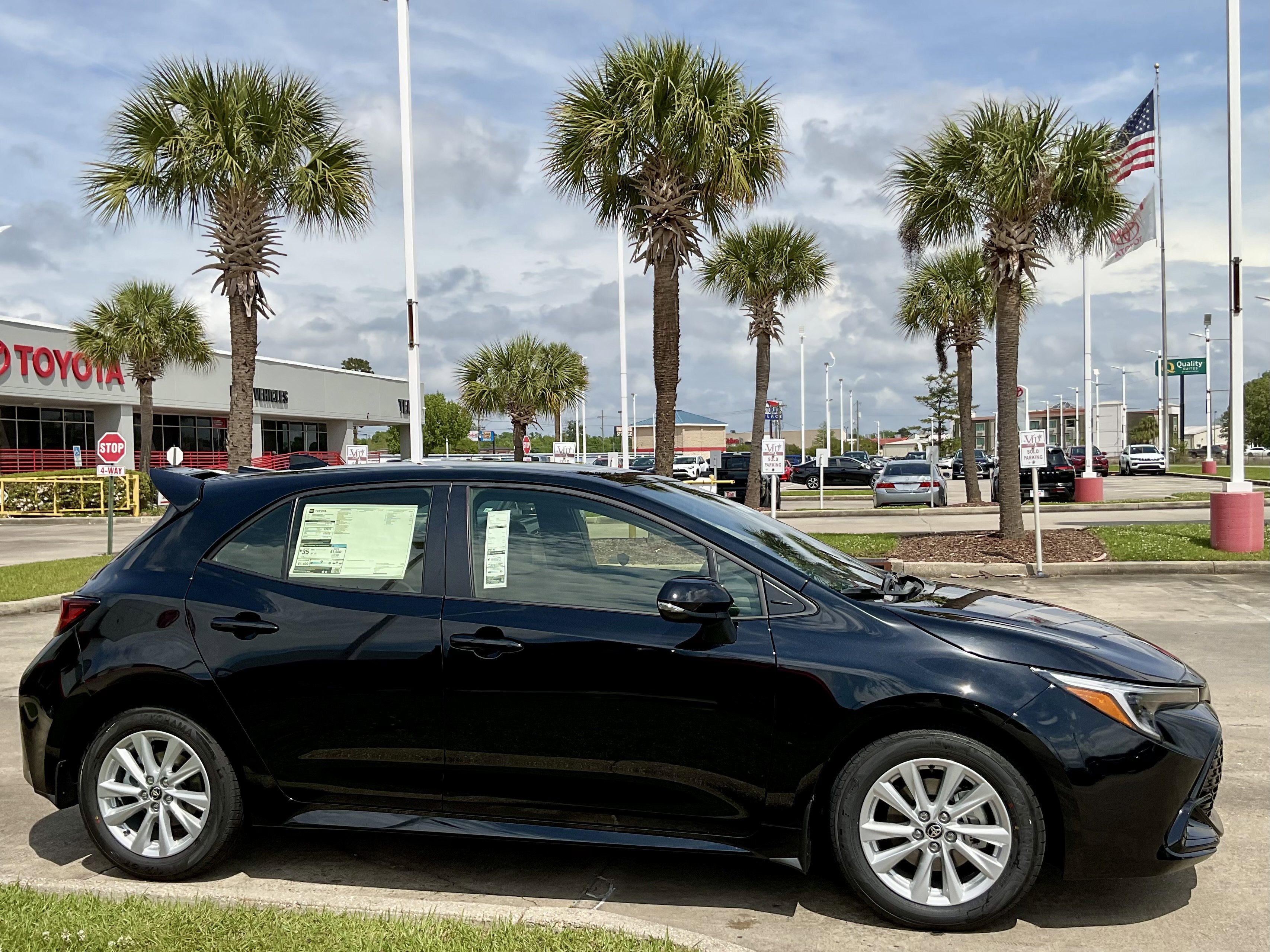 2026 Toyota Corolla Hatchback SE