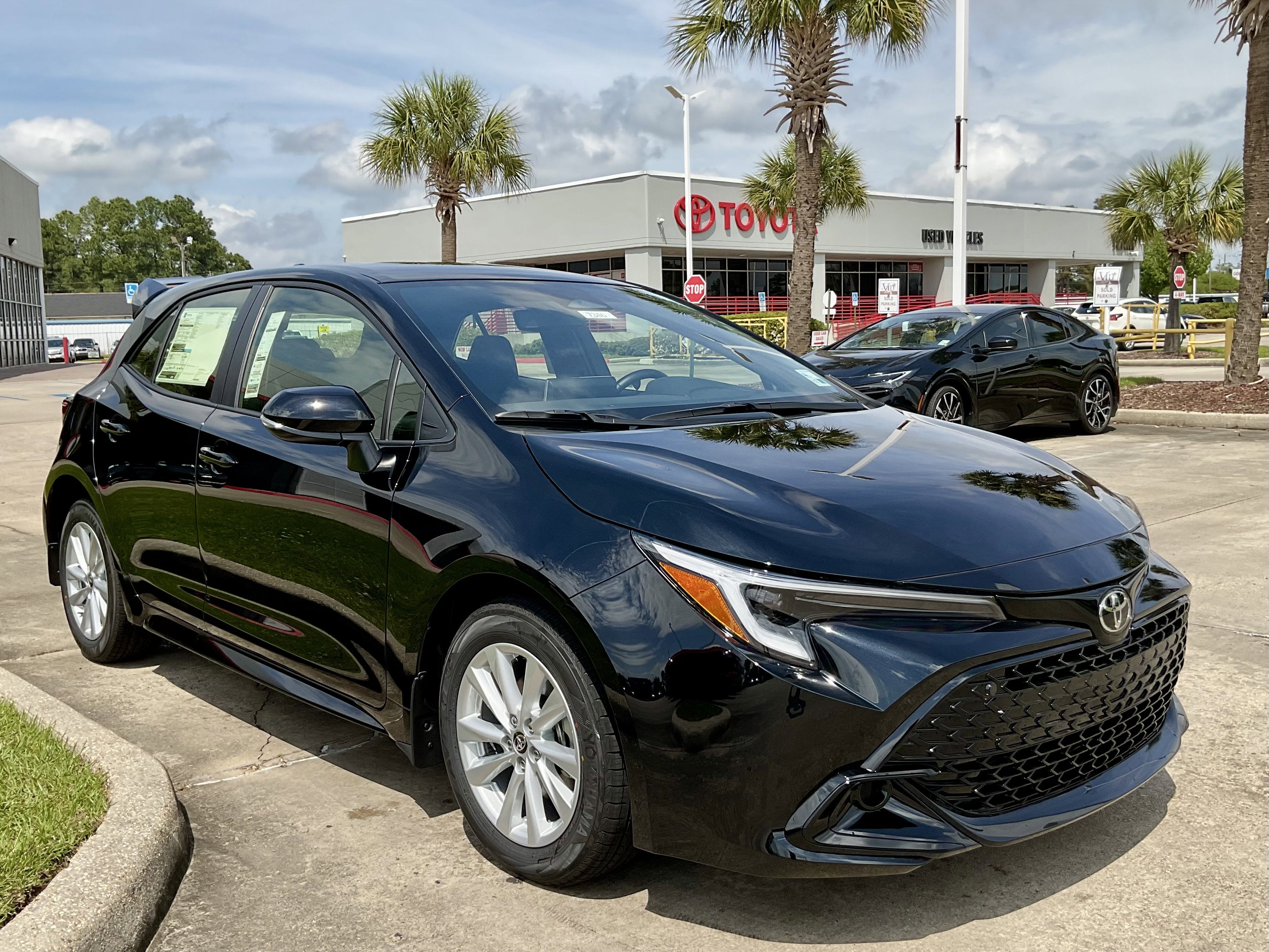2026 Toyota Corolla Hatchback SE